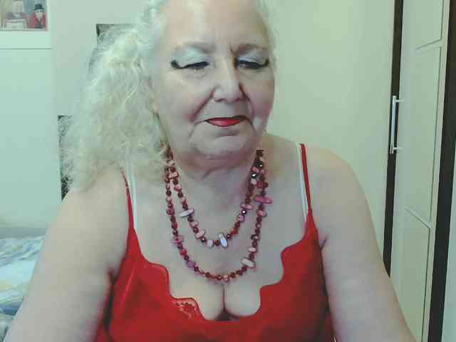 Model: GrannyWants