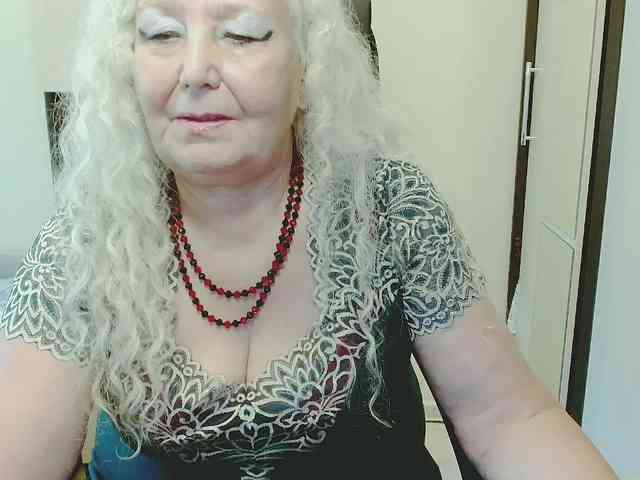 Model: GrannyWants