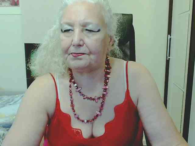 Model: GrannyWants