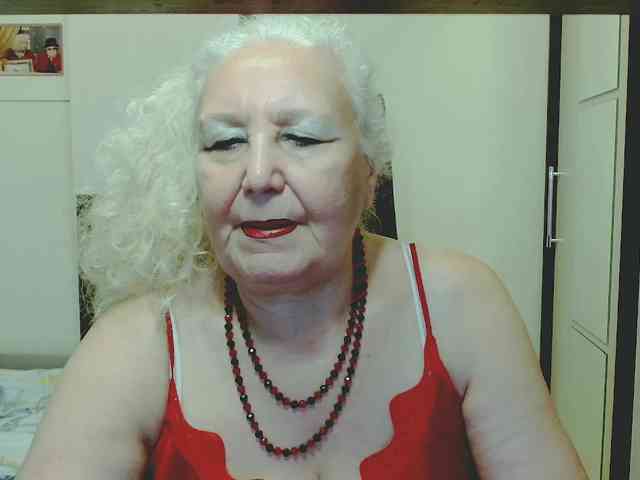Model: GrannyWants