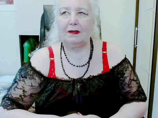 Model: GrannyWants