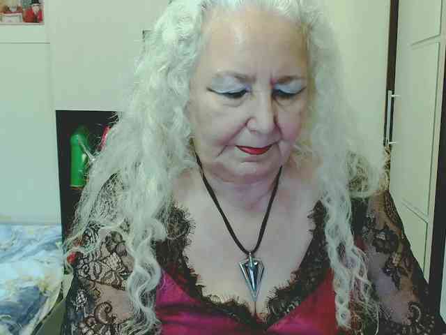 Model: GrannyWants
