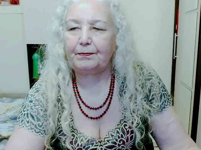 Model: GrannyWants
