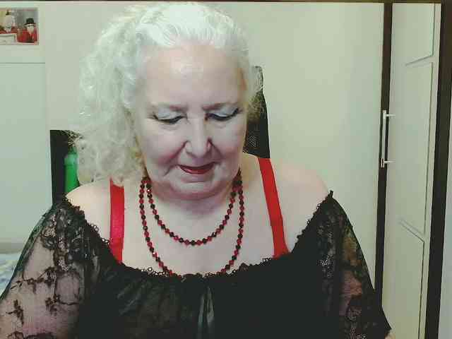 Model: GrannyWants