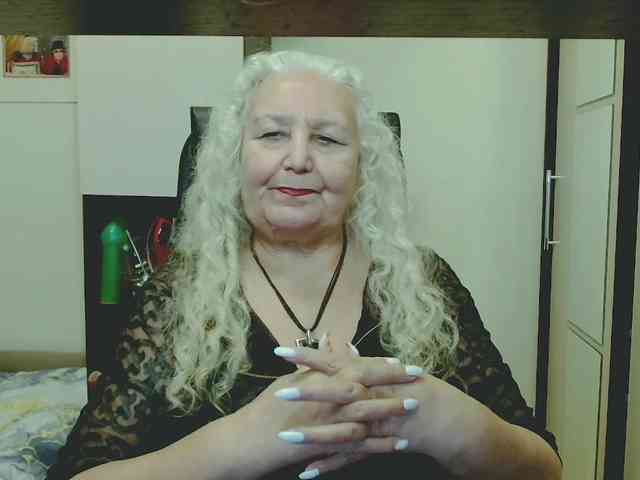 Model: GrannyWants