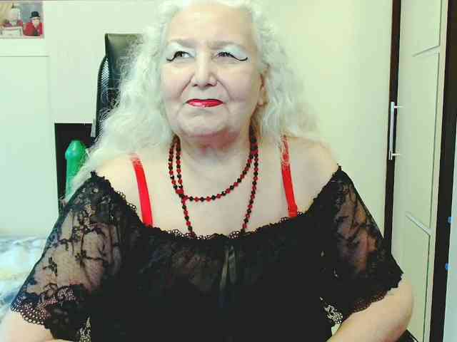 Model: GrannyWants