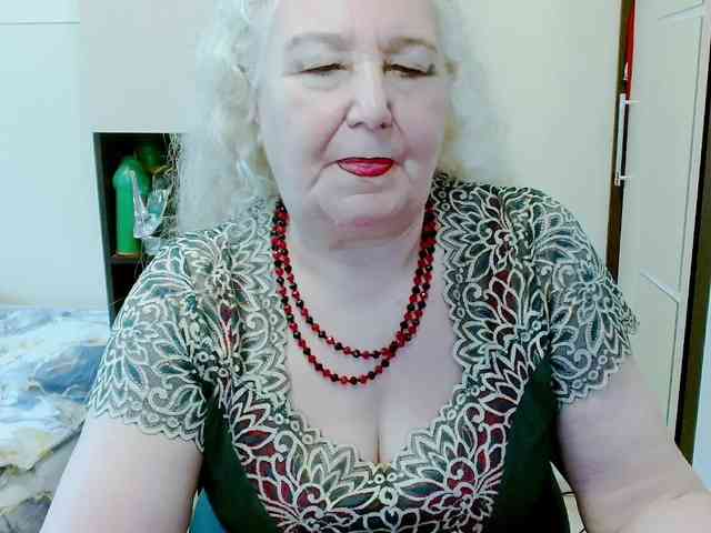 Model: GrannyWants