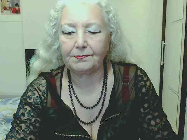 Model: GrannyWants