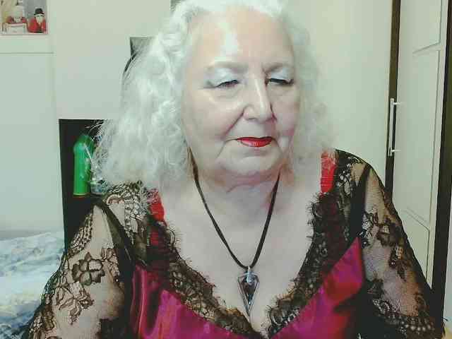 Model: GrannyWants