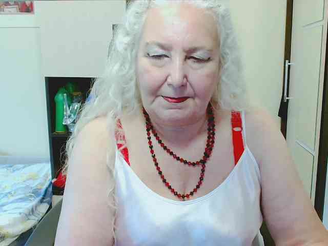 Model: GrannyWants