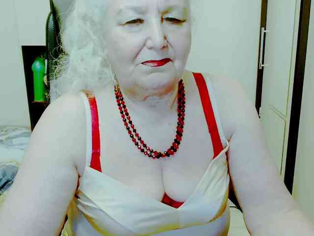 Model: GrannyWants