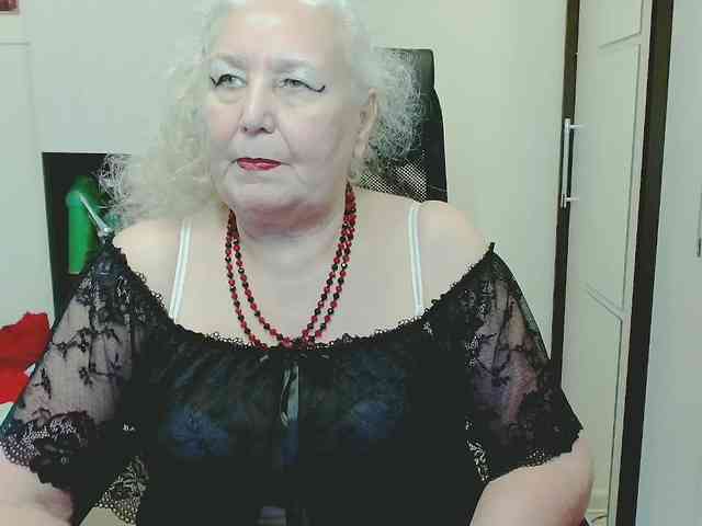 Model: GrannyWants