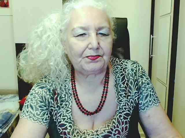 Model: GrannyWants