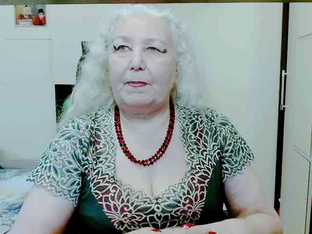 Model: GrannyWants