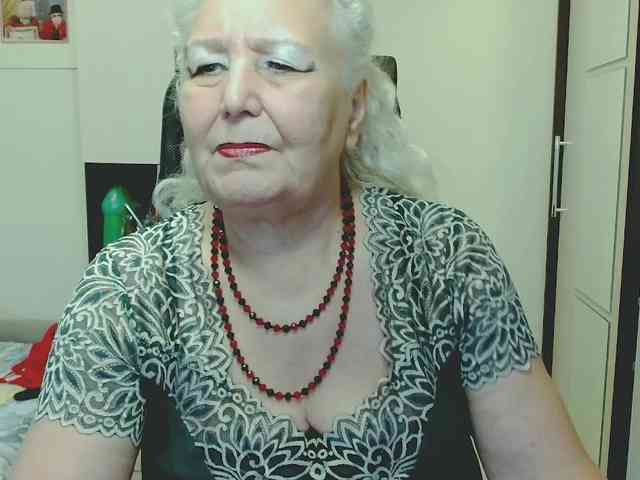 Model: GrannyWants