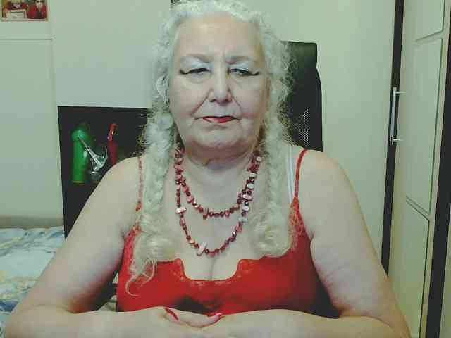 Model: GrannyWants