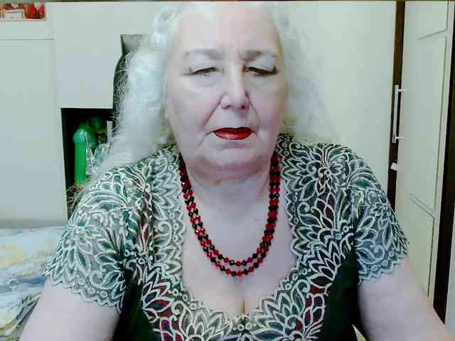 Model: GrannyWants