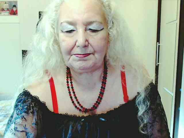 Model: GrannyWants