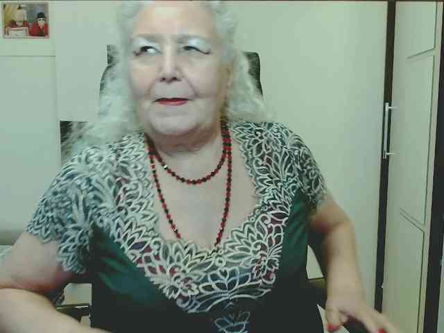 Model: GrannyWants