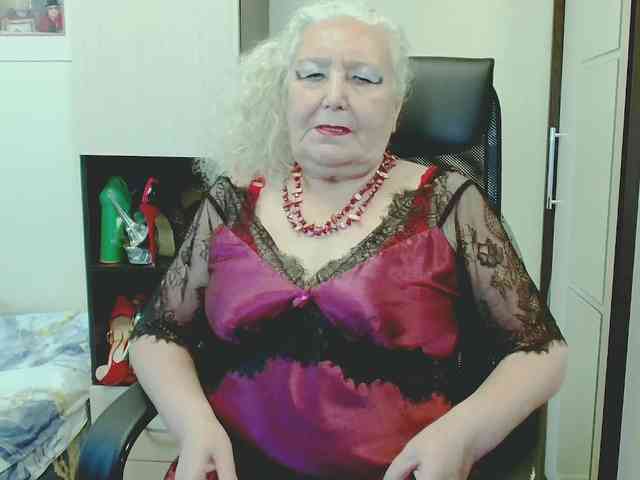 Model: GrannyWants