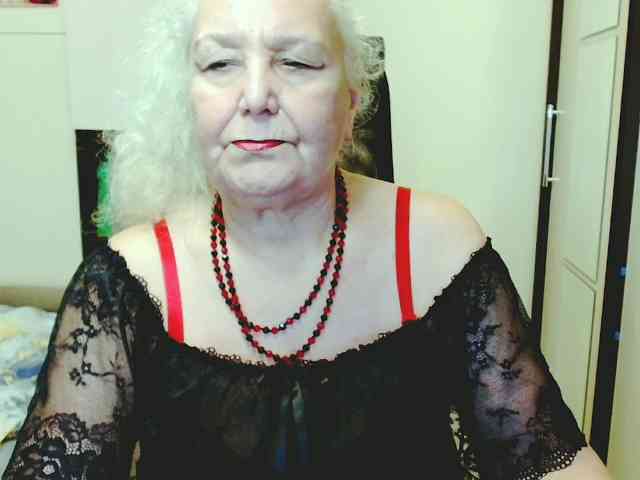 Model: GrannyWants
