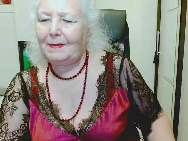 Model: GrannyWants