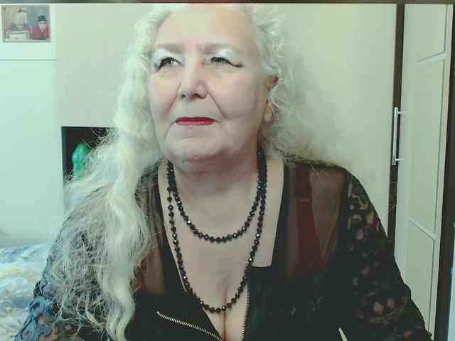 Model: GrannyWants