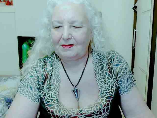 GrannyWants webcam