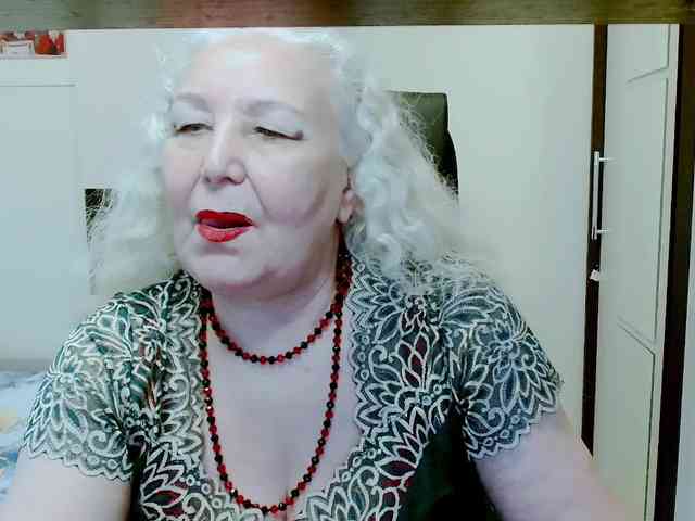 Model: GrannyWants