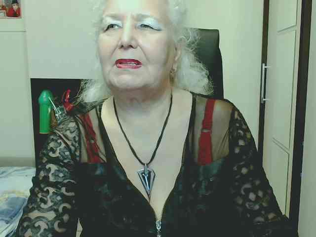 Model: GrannyWants