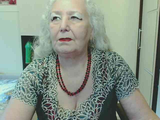 Model: GrannyWants