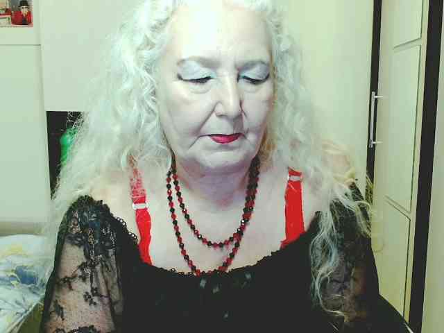 Model: GrannyWants