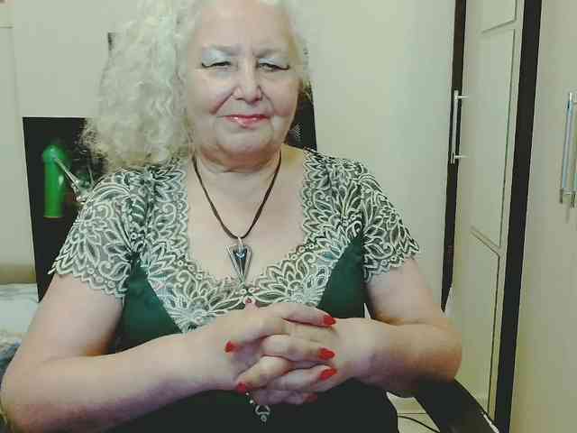 Model: GrannyWants