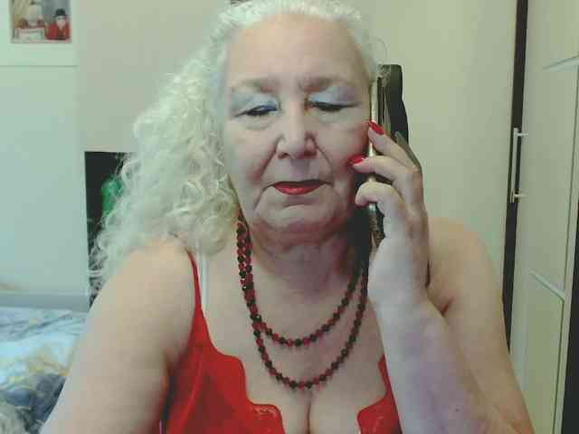 Model: GrannyWants