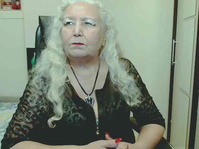 Model: GrannyWants