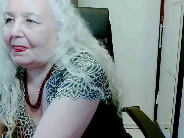 Model: GrannyWants