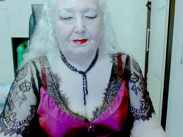 GrannyWants webcam