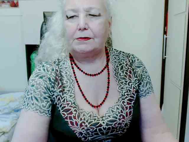 Model: GrannyWants