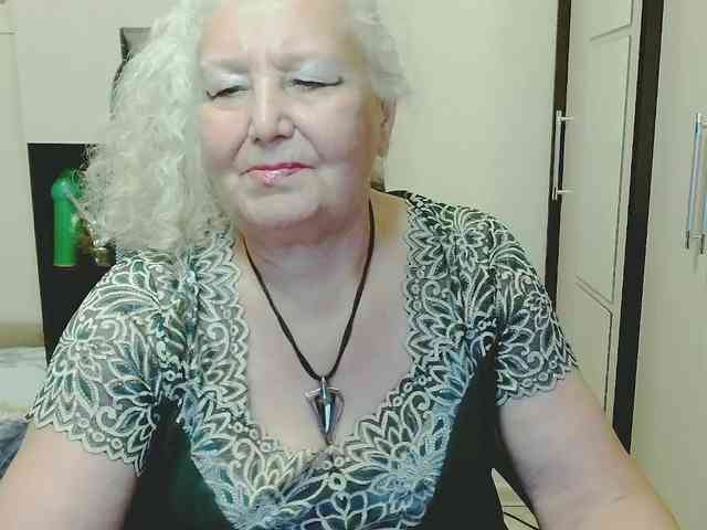 Model: GrannyWants
