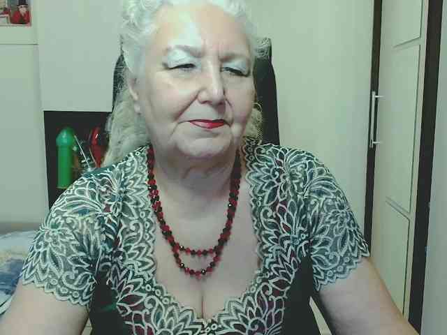 Model: GrannyWants
