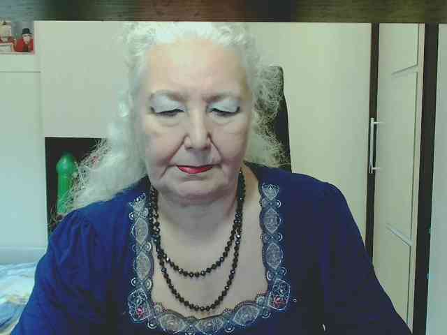 Model: GrannyWants
