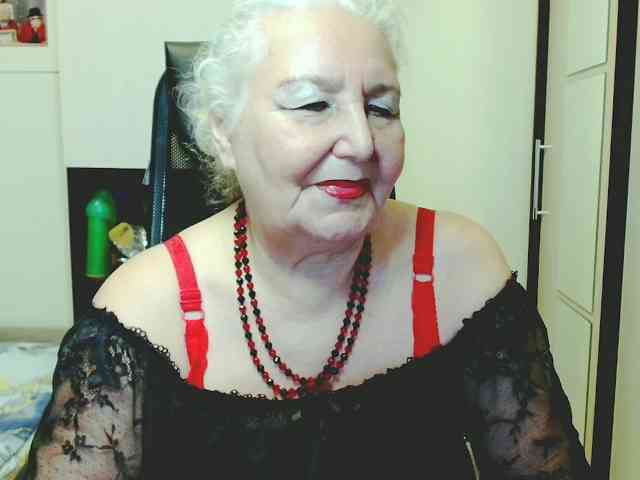 Model: GrannyWants