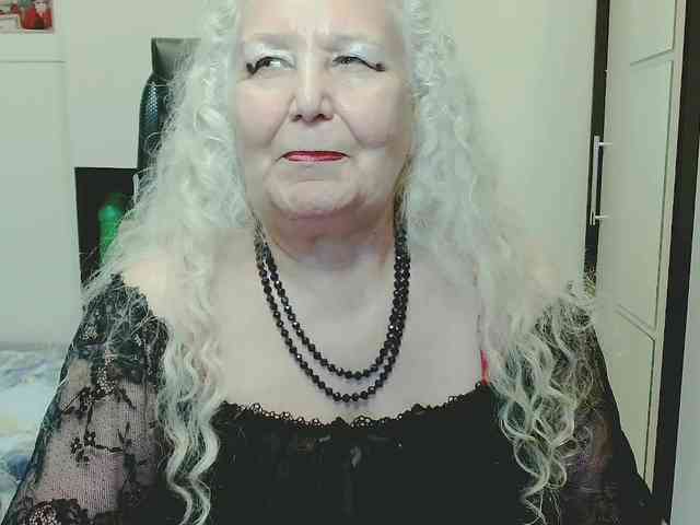 Model: GrannyWants