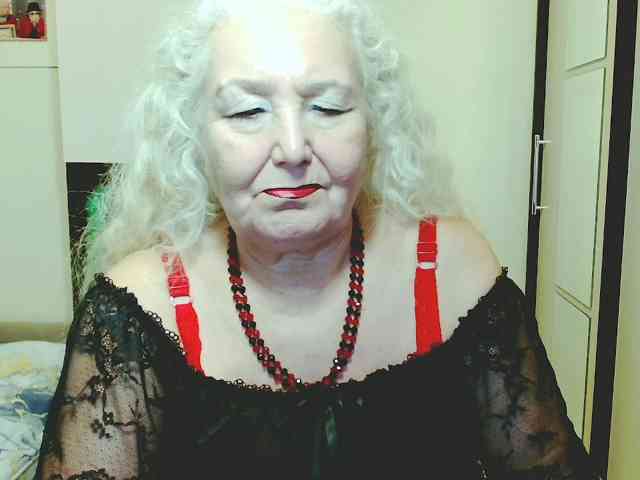 Model: GrannyWants