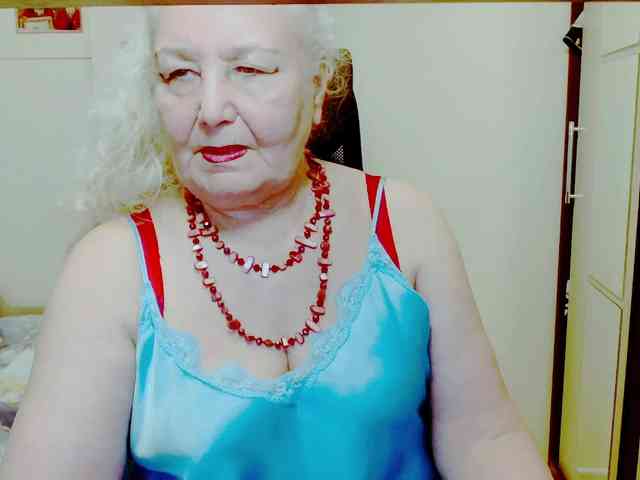 grannywants Live Webcam on BongaCams