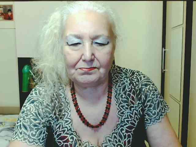 Model: GrannyWants