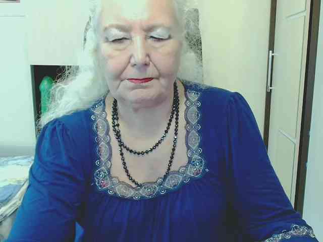 grannywants — live female cam on BongaCams