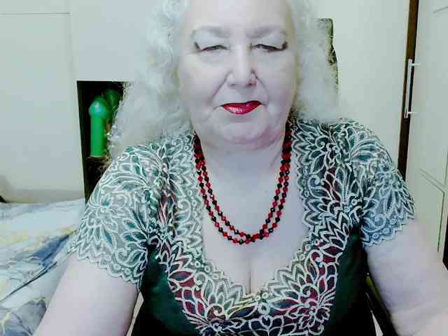 Model: GrannyWants