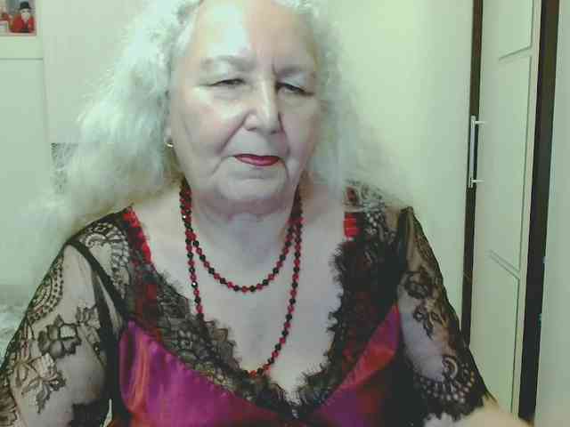 Model: GrannyWants