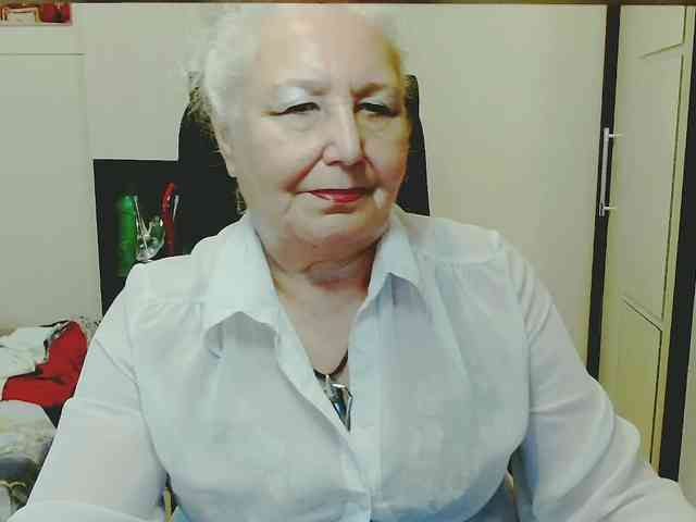 Model: GrannyWants
